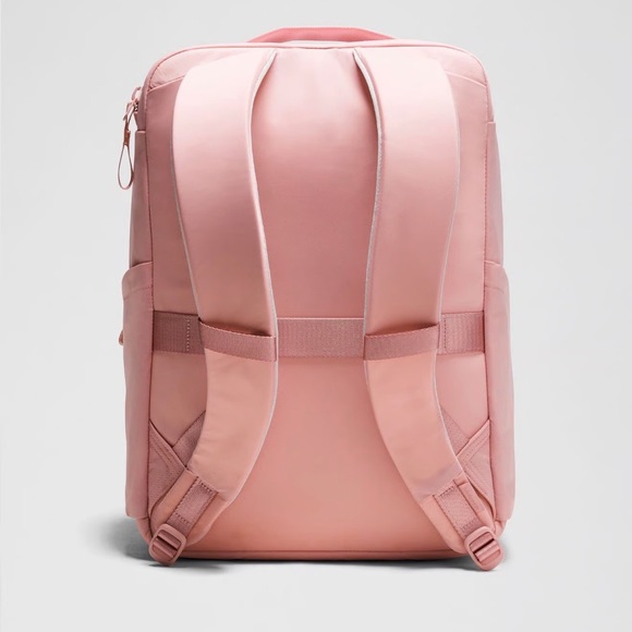 Everyday Backpack NWT - Picture 2 of 7